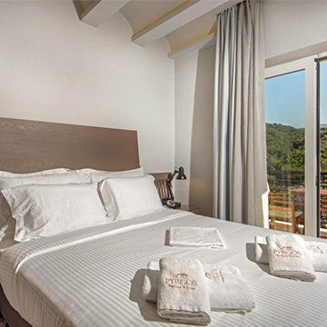 Pyrgos Boutique Hotel & Suites
