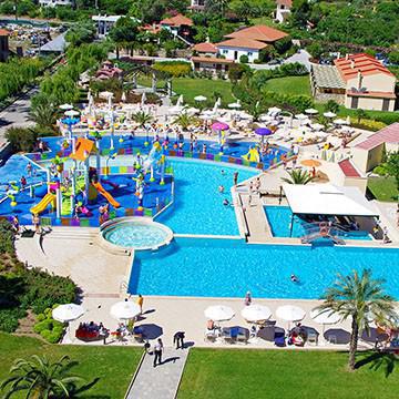 Cronwell Platamon Resort