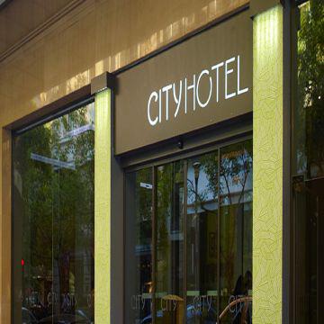 City Hotel