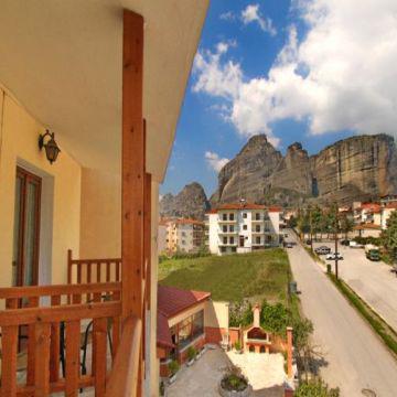 Famissi Hotel