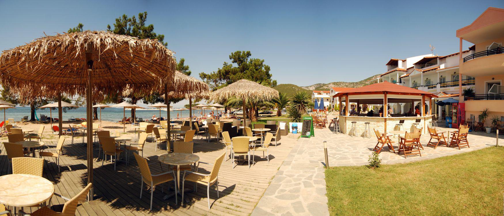 Rachoni Bay –  Resort