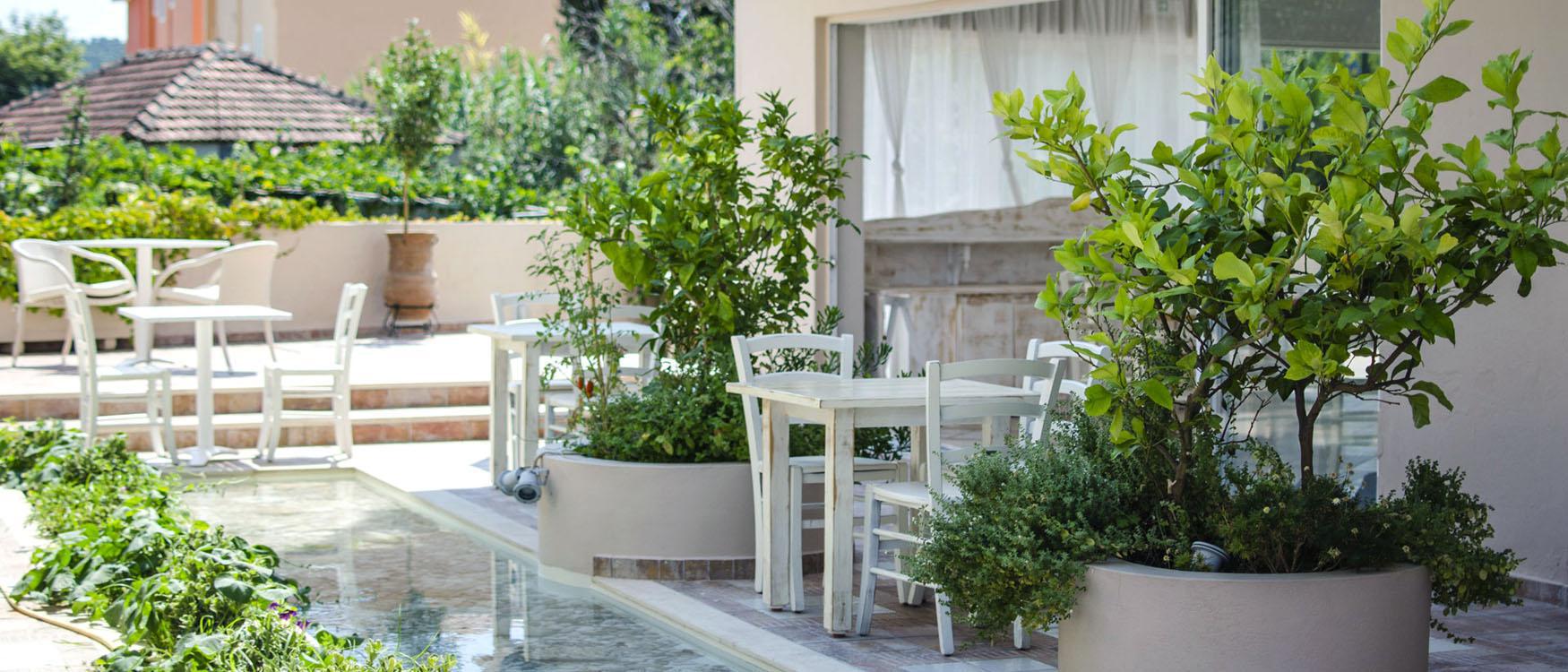 Happyland Hotel Apartments