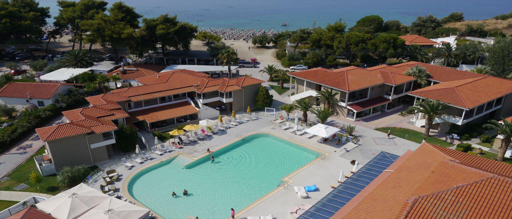Lagomandra Beach Hotel