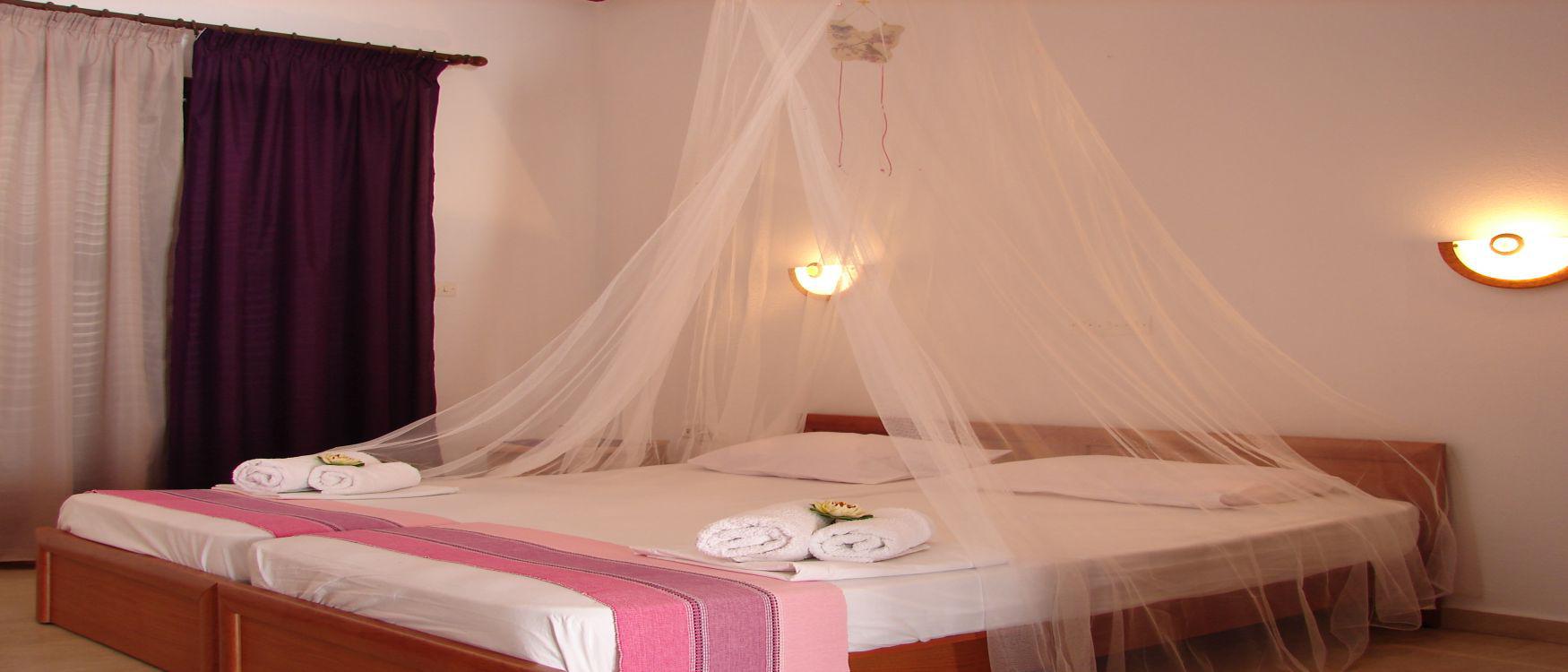 Alexandra Hotel – Nea Roda