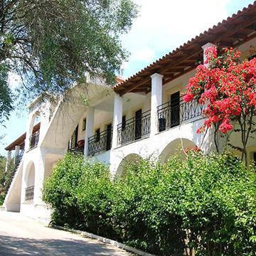 Yannis Hotel