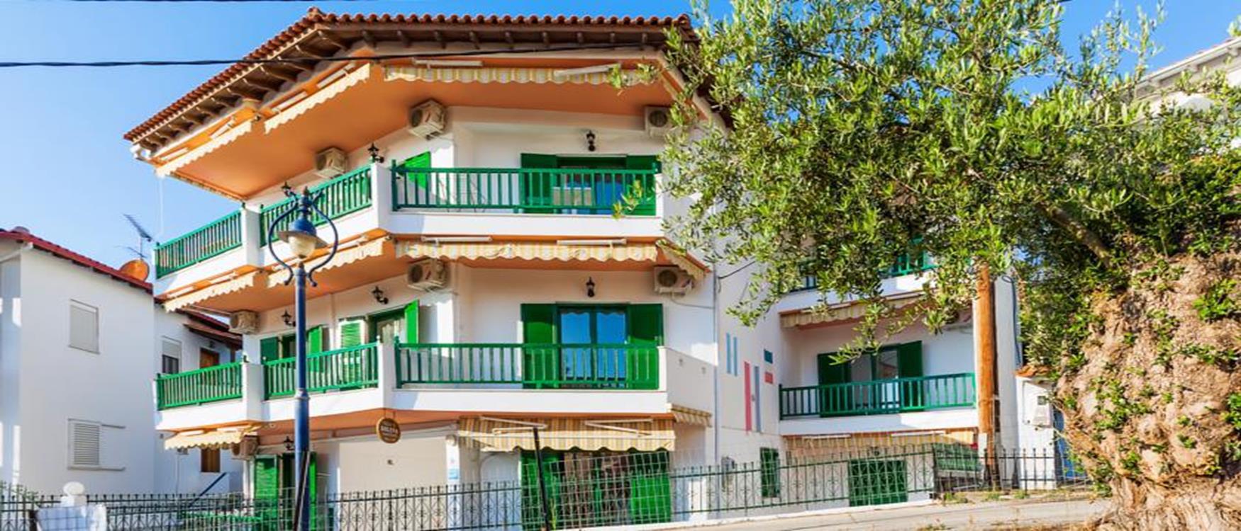 Loutra Village