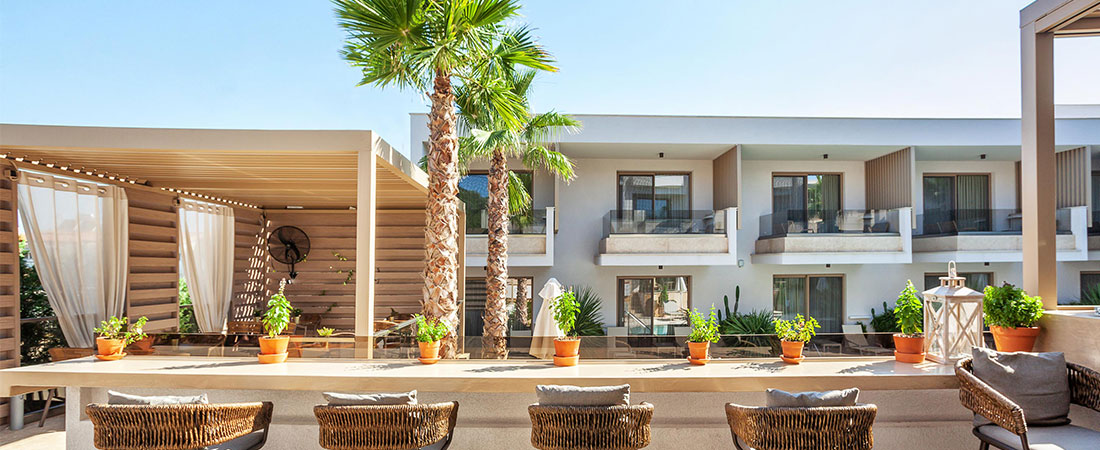 Pefki Deluxe Residences