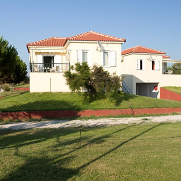 Romanos Beach Villas