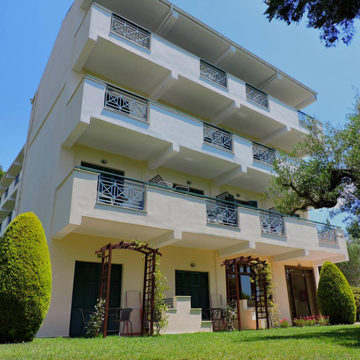 Julia Hotel