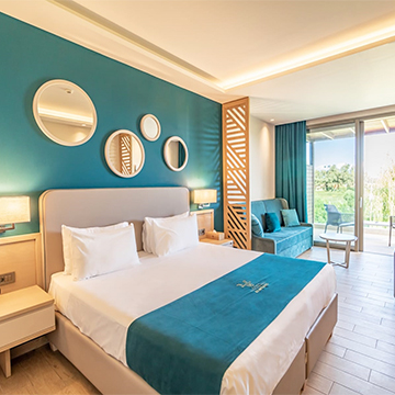 Almyros Beach Resort & Spa