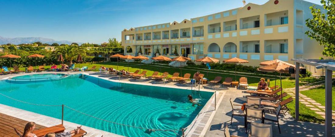 Niforeika Beach Hotel & Bungalows