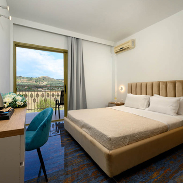 Ninos Grand Beach Hotel & Resort