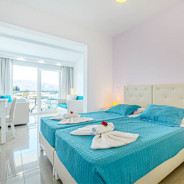 Palapart Gikas Studios & Suites